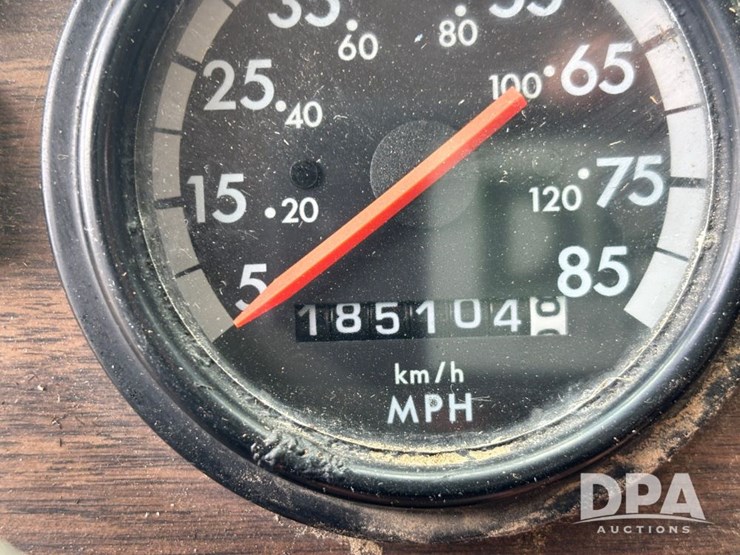 1994-freightliner-fld120-image-86