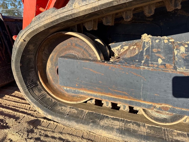 kubota-svl75-2-image-10