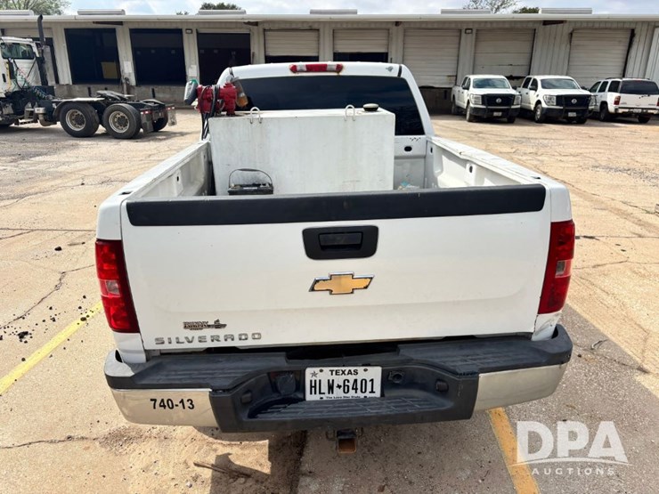 2009-chevrolet-silverado-2500hd-image-8