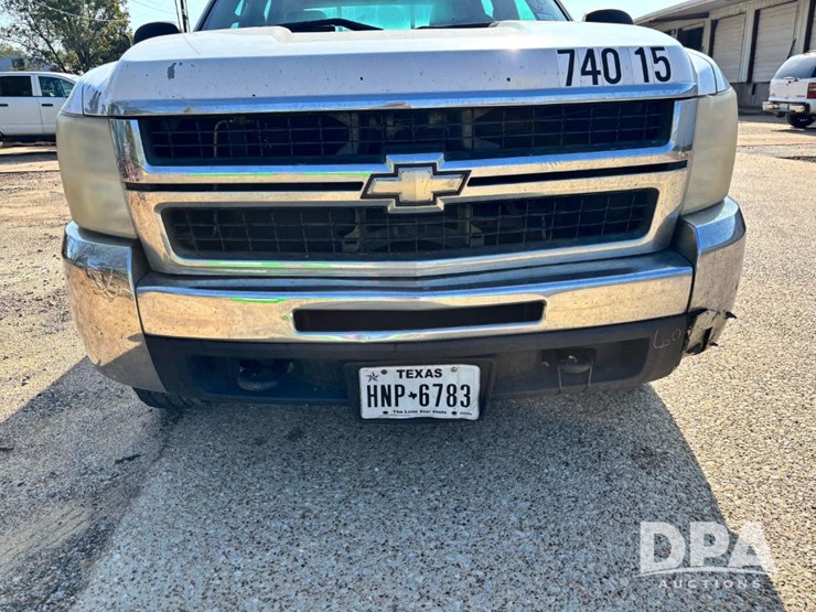 2009-chevrolet-silverado-2500hd-image-15