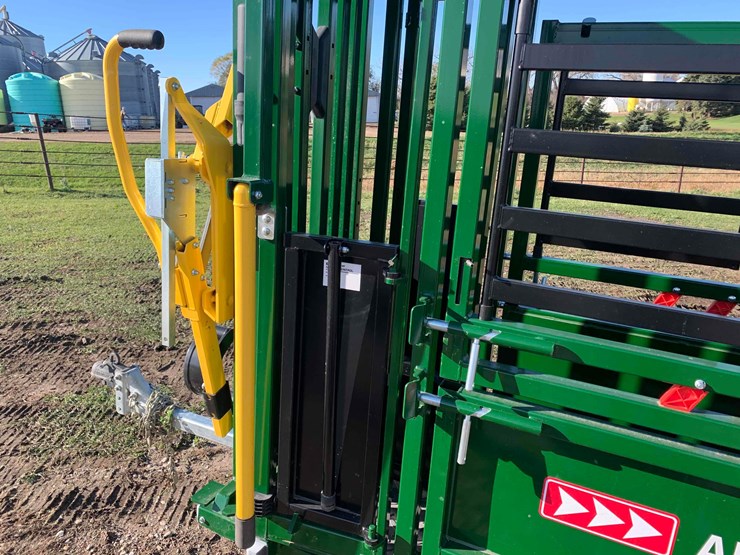 arrow-quip-748-ef-8-portable-chute-image-13