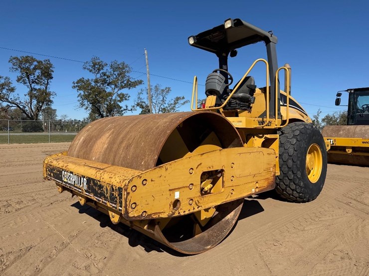 caterpillar-cs-563-image-2