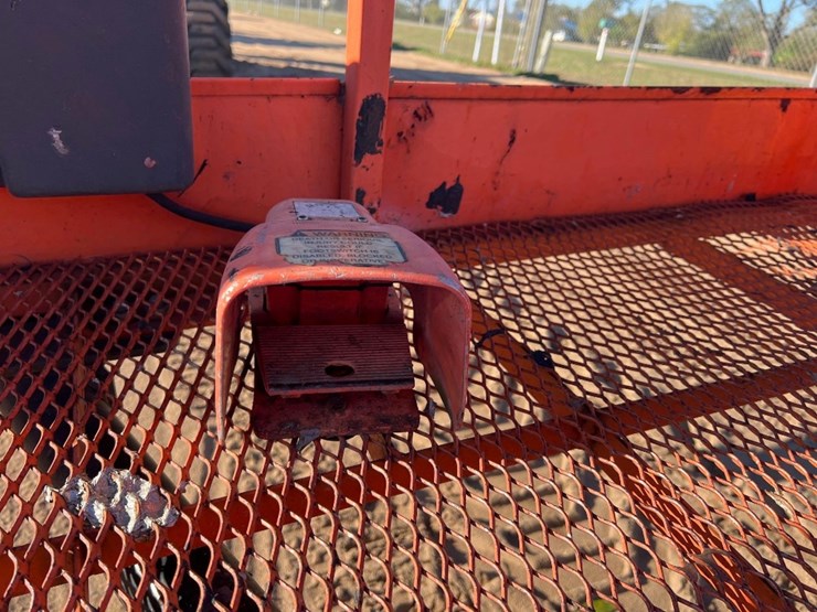 2008-jlg-800aj-image-28