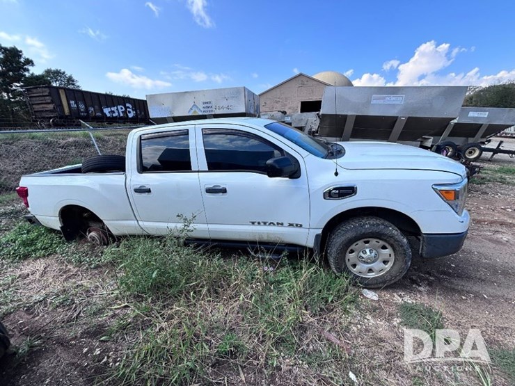 2018-nissan-titan-image-4