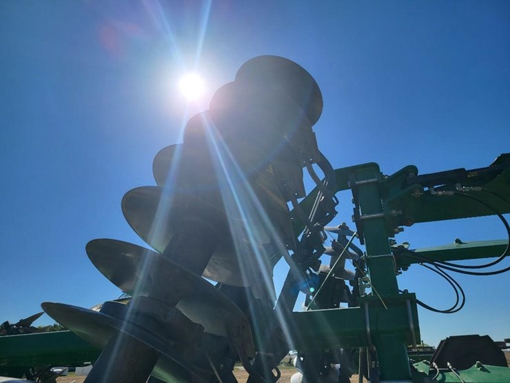 2012-john-deere-2620-image-31