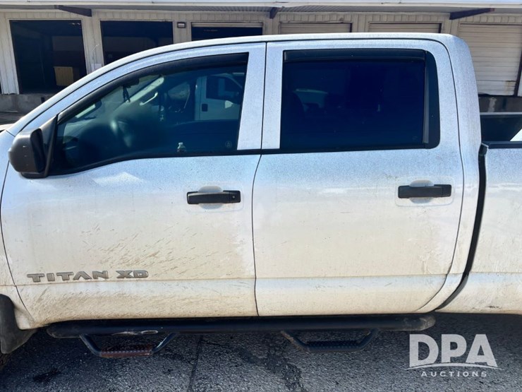 2018-nissan-titan-image-25