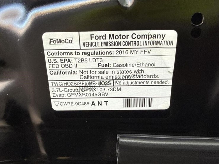 2016-ford-explorer-image-13