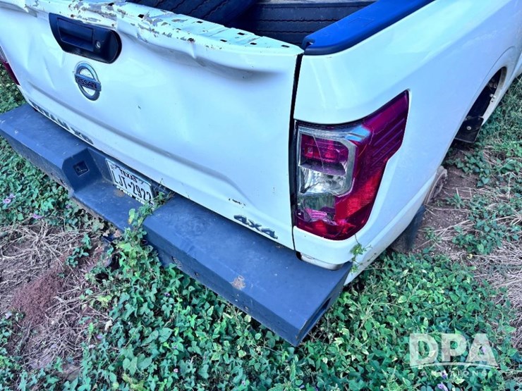 2018-nissan-titan-image-31