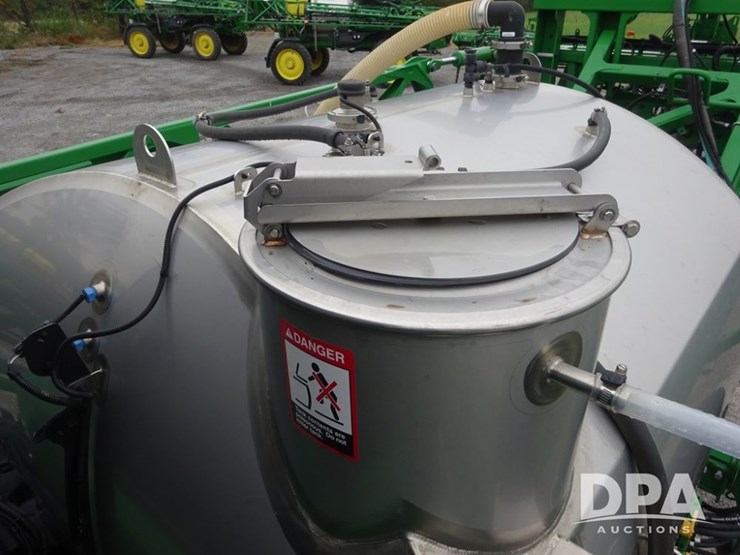 2022-john-deere-410r-image-128