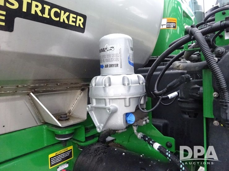 2022-john-deere-410r-image-99