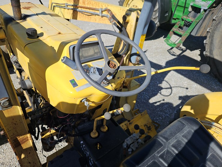 new-holland-445d-image-11