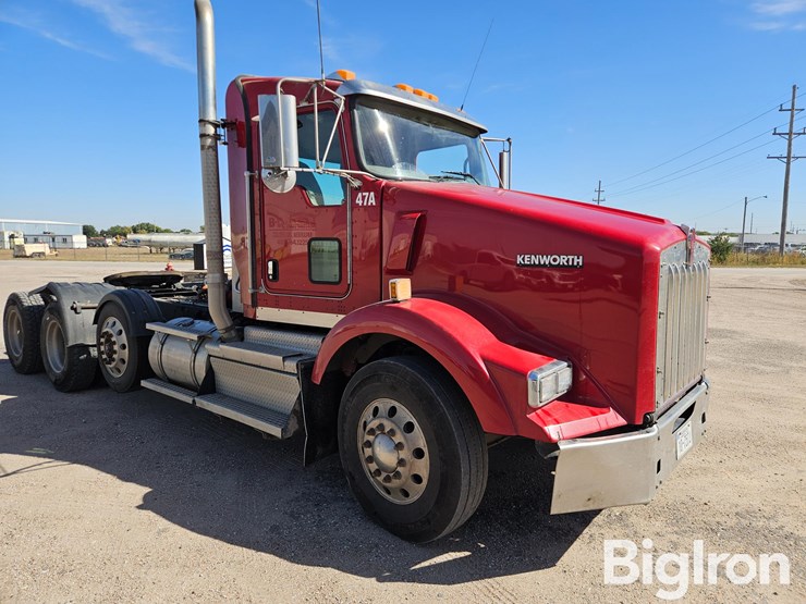 2019-kenworth-t800-image-3