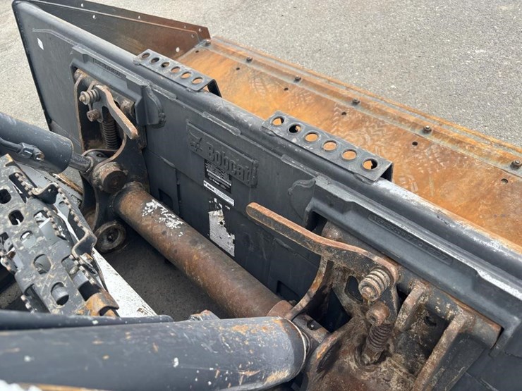 2019-bobcat-t740-image-11