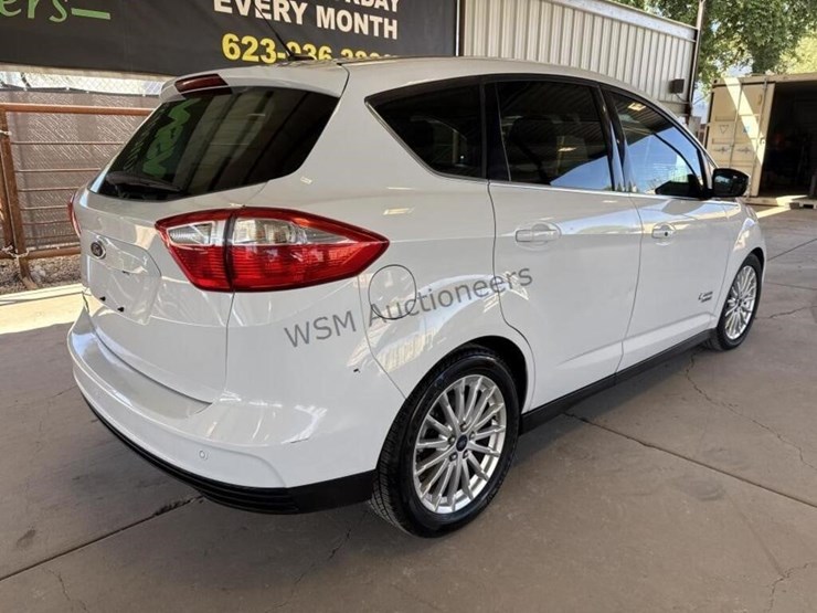 2013-ford-c-max-hybrid-wagon-image-7