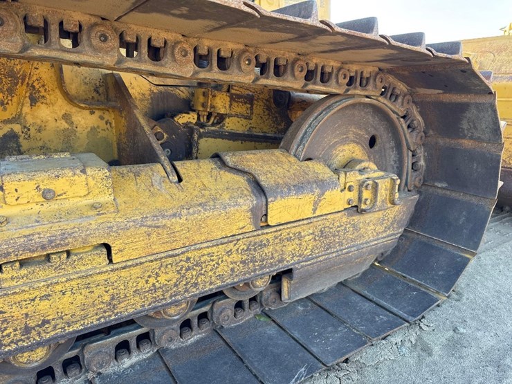 caterpillar-d4g-lgp-image-15