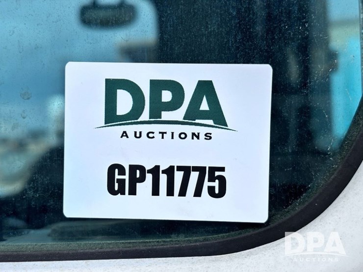 2005-kenworth-t300-image-92