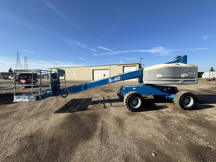 2013-genie-s40-image-5