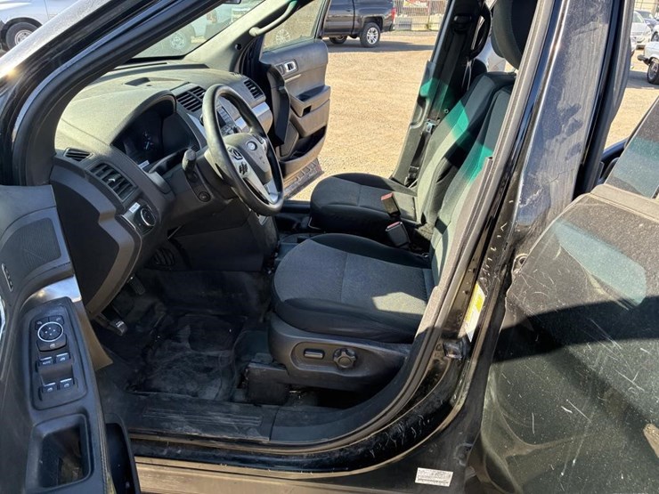 2013-ford-explorer-image-5