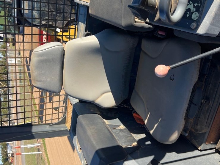 deere-450k-lgp-image-33