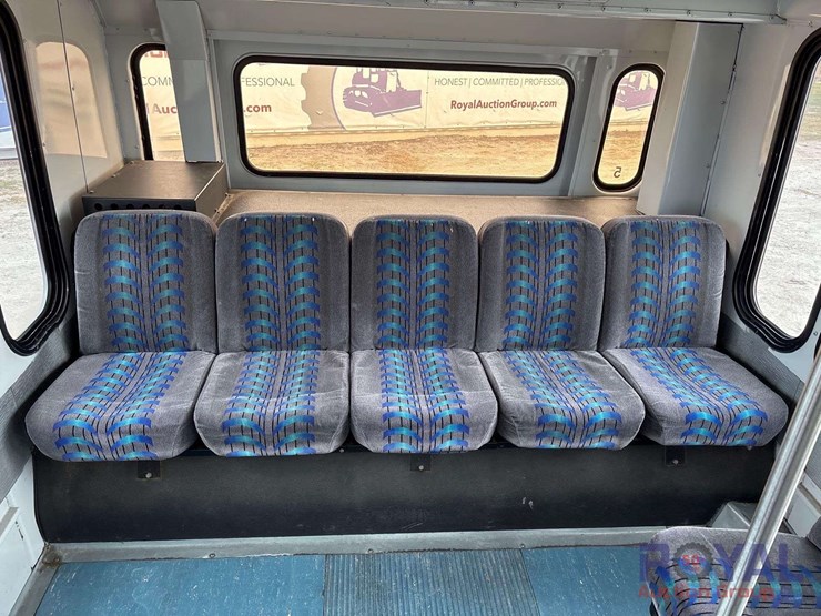 2000-thomas-saf-t-liner-mvp-image-9