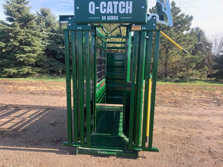 arrow-quip-54-series-squeeze-chute-image-7