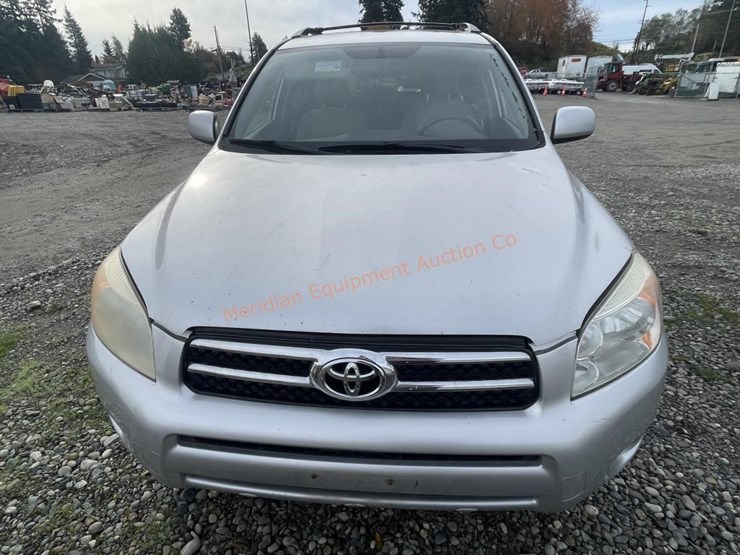 2006-toyota-rav4-image-3