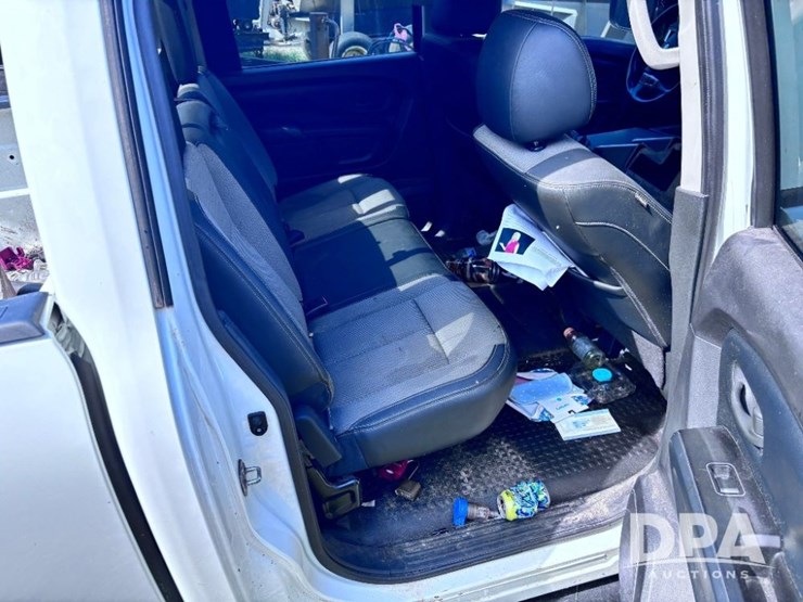 2018-nissan-titan-image-43