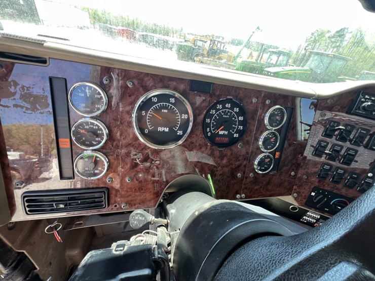 international-9200-image-16