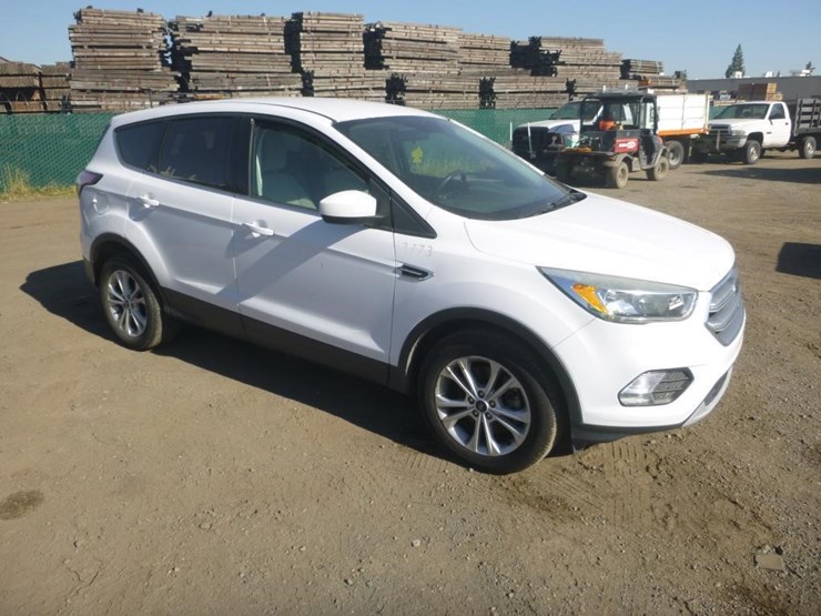 2017-ford-escape-image-2