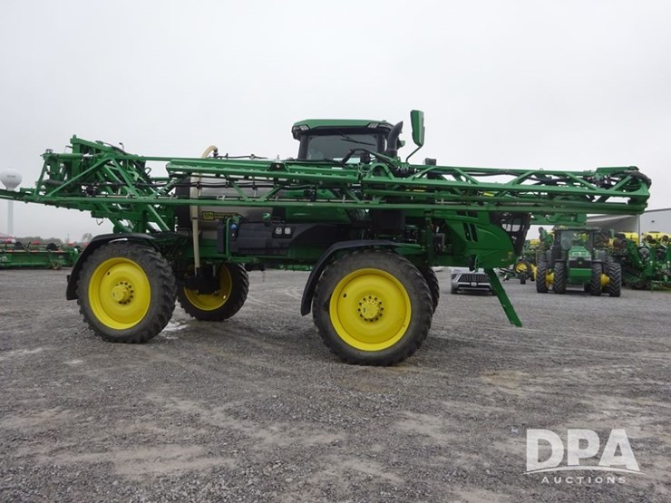 2022-john-deere-410r-image-16