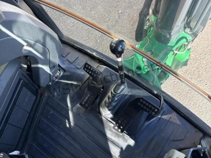 deere-310l-ep-image-38