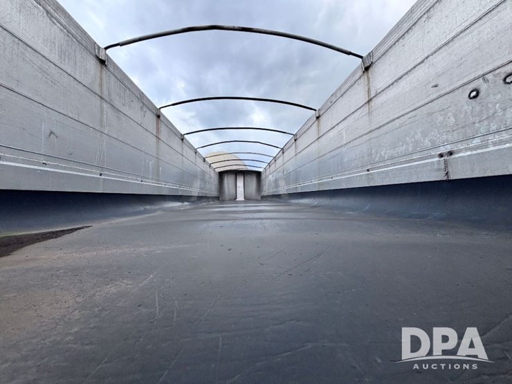 2006-travis-end-dump-image-15