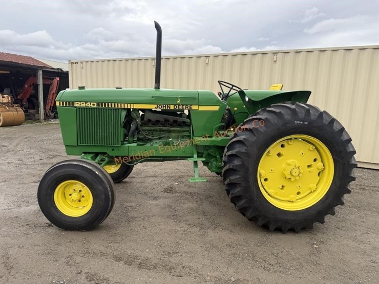 john-deere-2940-image-3