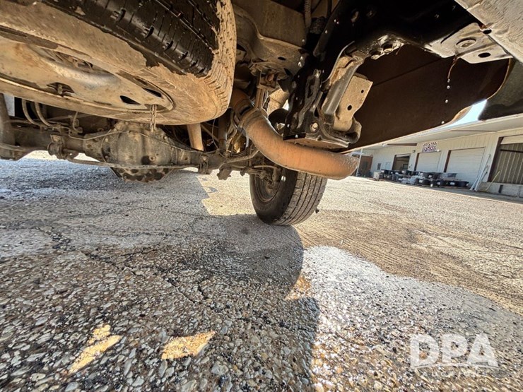 2018-nissan-titan-image-36