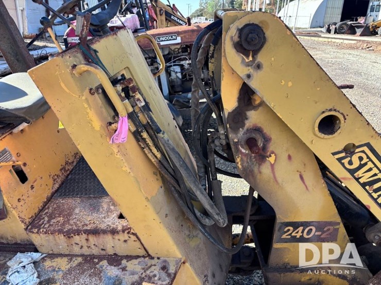 1996-swinger-240-image-34