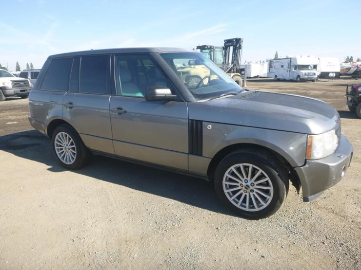2008-land-rover-range-rover-hse-image-2