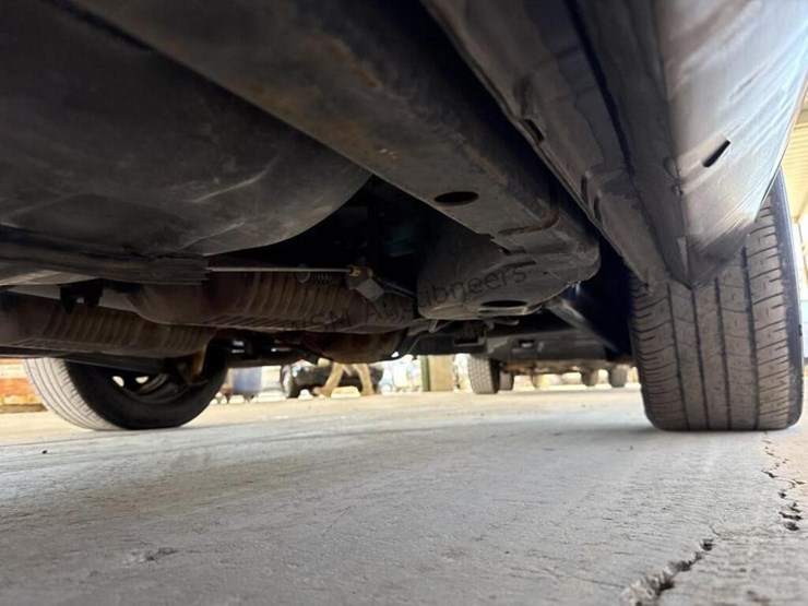 2009-ford-crown-victoria-sdn-image-30