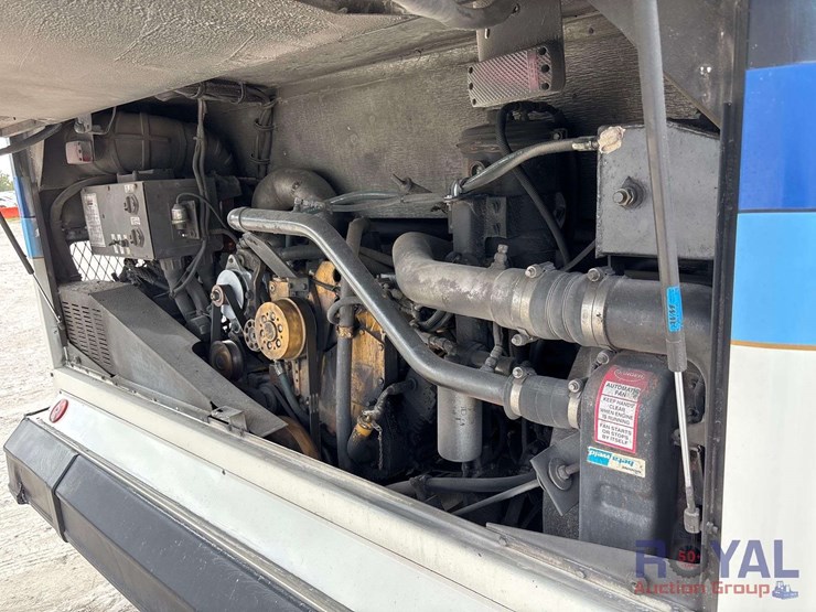 2000-thomas-saf-t-liner-mvp-image-22