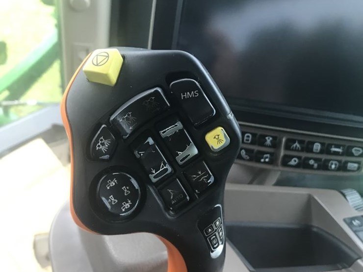 2020-john-deere-r4060-image-10