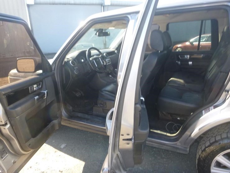 2012-land-rover-lr4-image-5