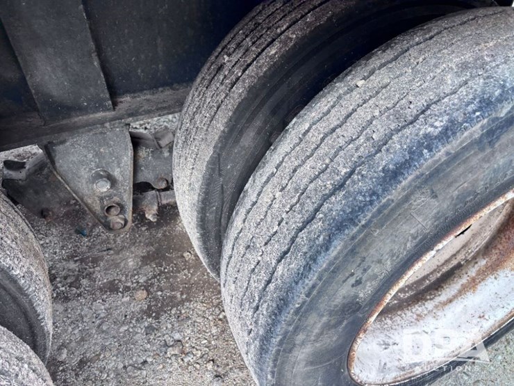 2004-magnolia-trailer-image-25