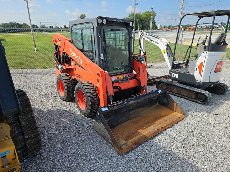 2019-kubota-ssv65-image-1
