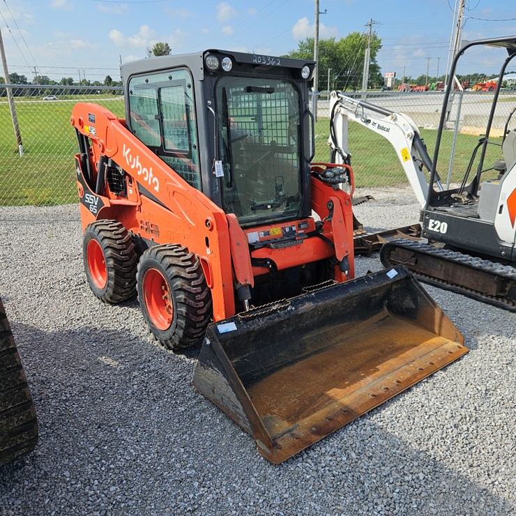 2019 KUBOTA SSV65