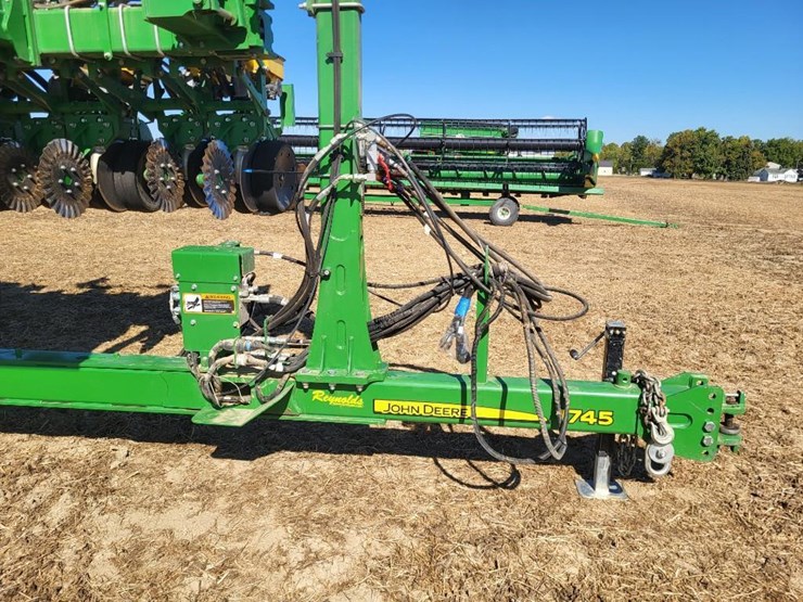 2021-john-deere-1745-image-42