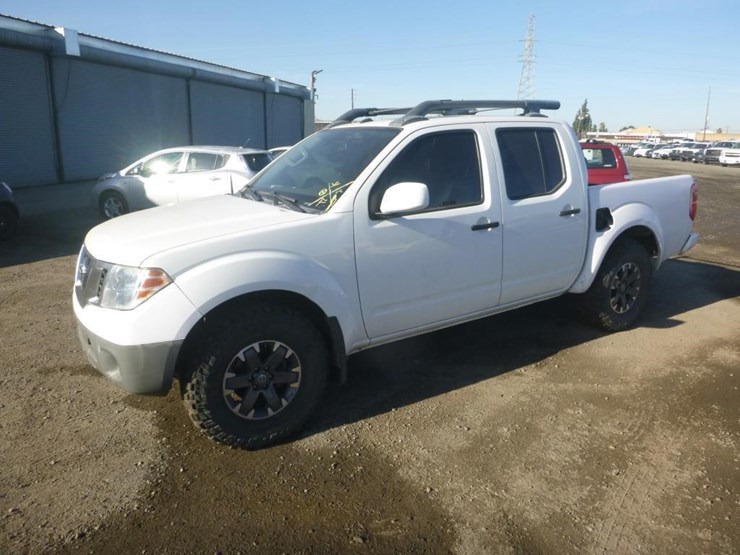 2019-nissan-frontier-image-1