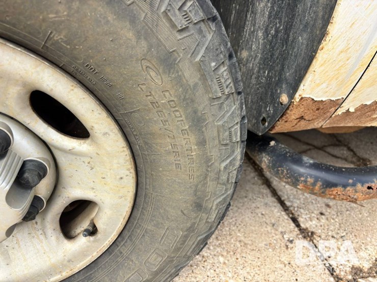 2009-chevrolet-silverado-2500hd-image-21