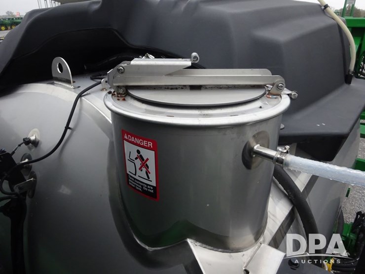 2024-john-deere-412r-image-126