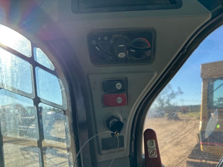 caterpillar-279d-image-29