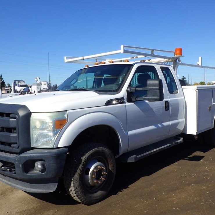 2015 FORD F350