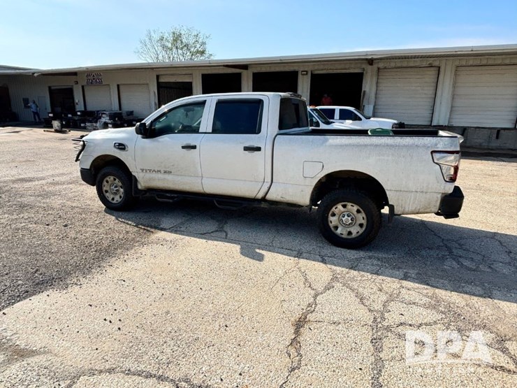 2018-nissan-titan-image-10
